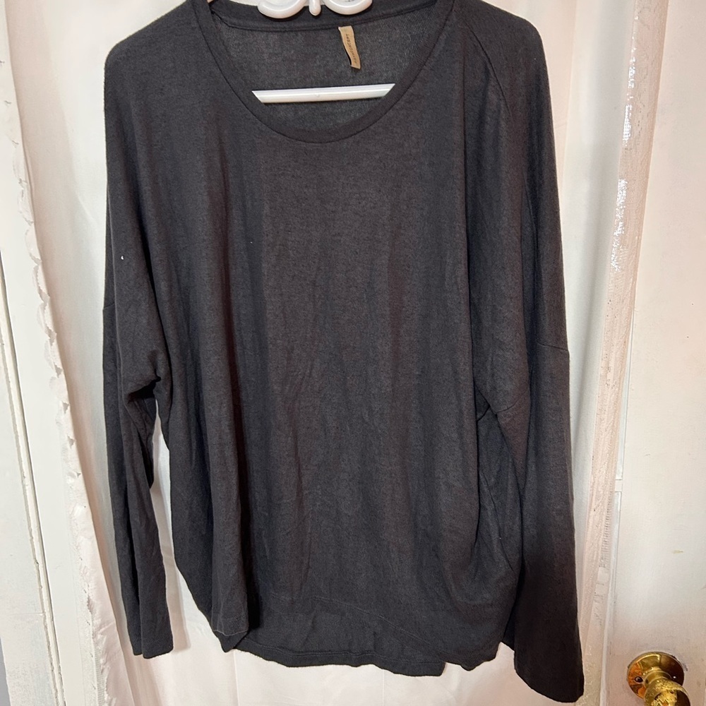 Soyaconcept Elegant Charcoal Long Sleeve woman’s sweater- new or lightly used